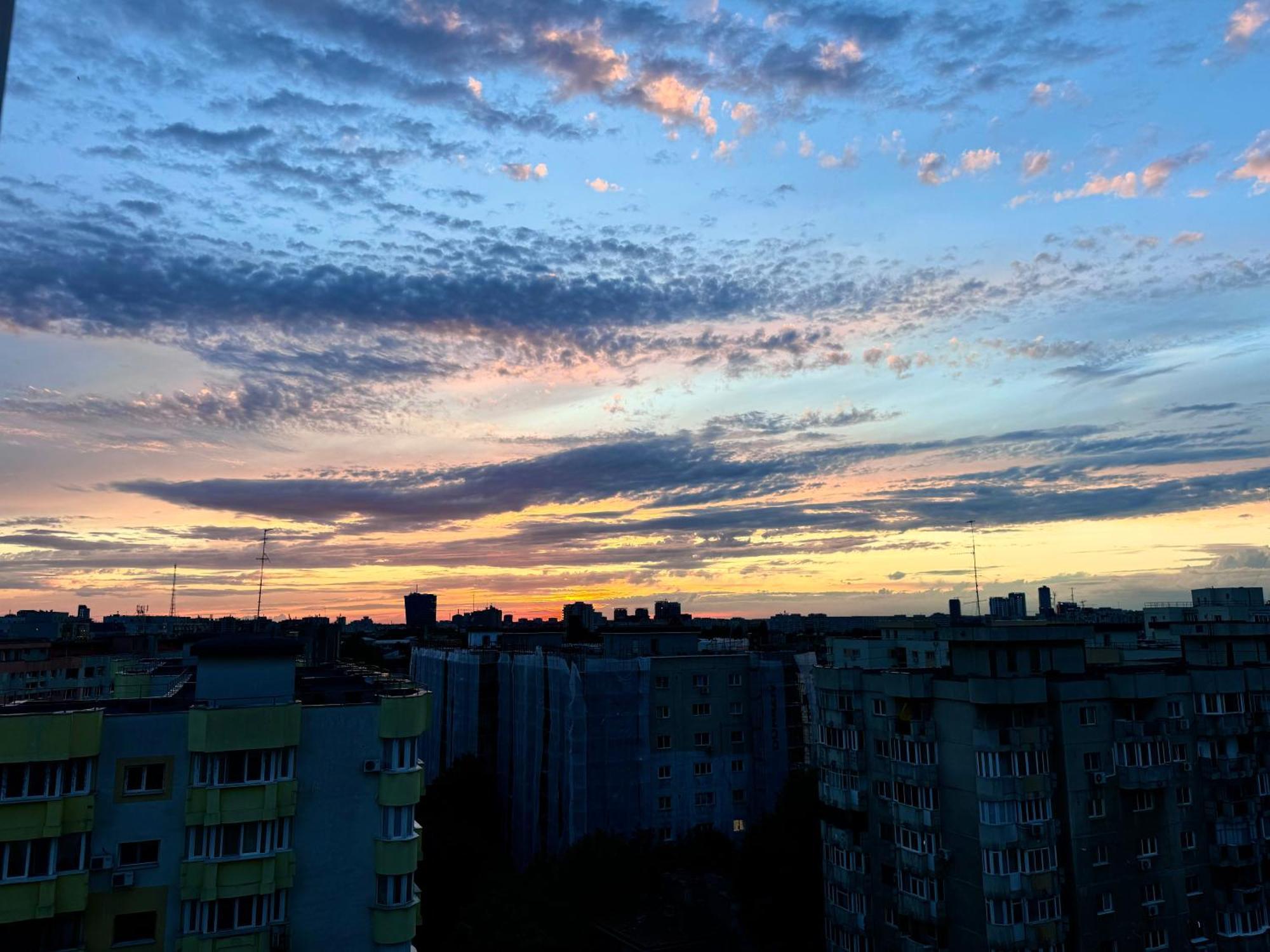 Unde Home Bucharest Luaran gambar